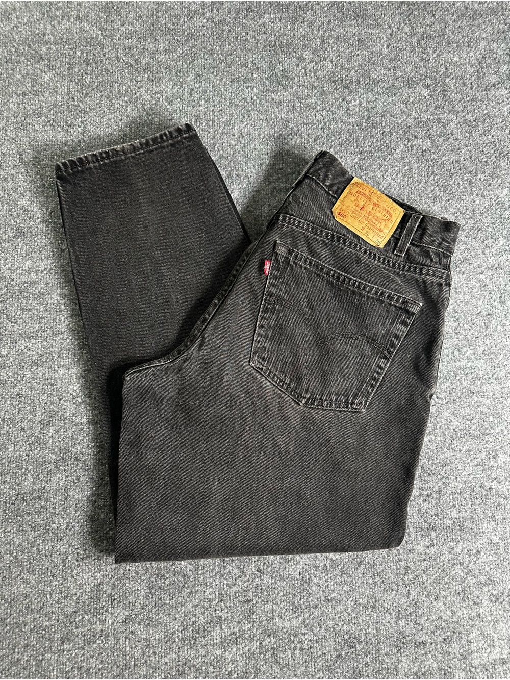 Vintage Levis 560 (1999) Black Men’s Denim Jeans 36X30